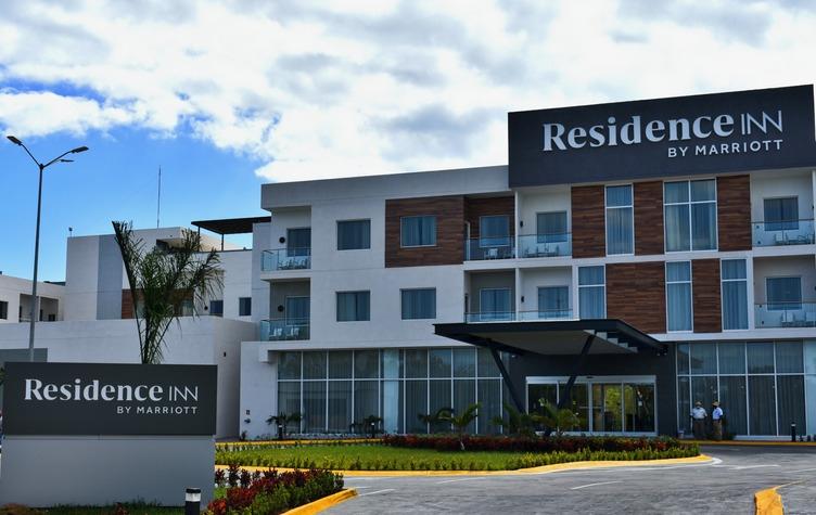 Residence Inn By Marriott Cancun Hotel Zone Exteriör bild