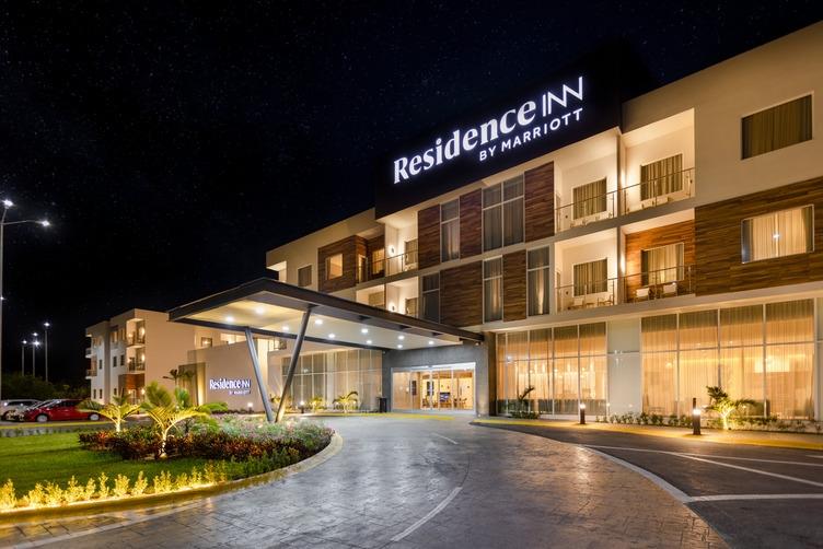 Residence Inn By Marriott Cancun Hotel Zone Exteriör bild